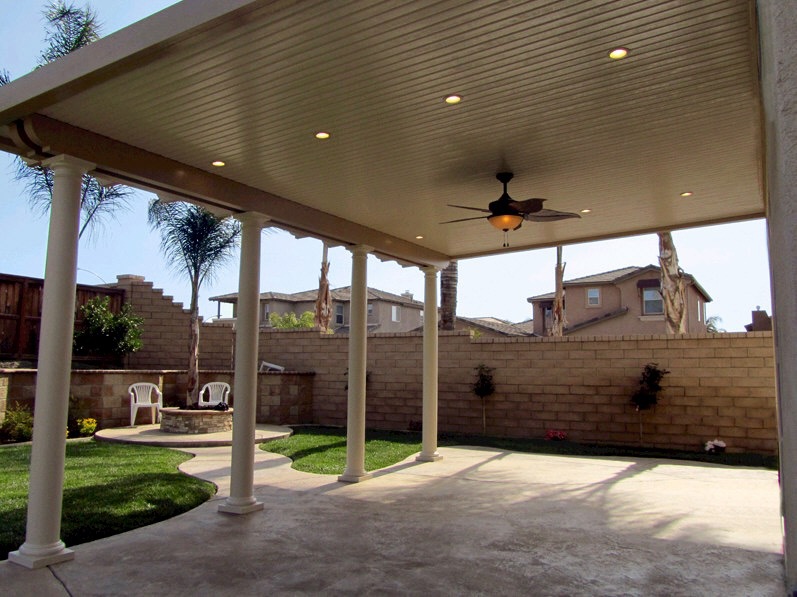 Custom aluminum patio cover with a modern design